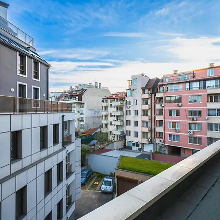 Modern And 1bd Flat With Balcony By Flat Mаnager ソフィア