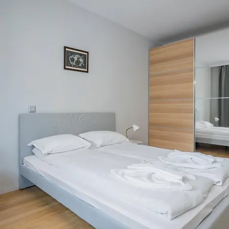 Modern And 1bd Flat With Balcony By Flat Mаnager 公寓