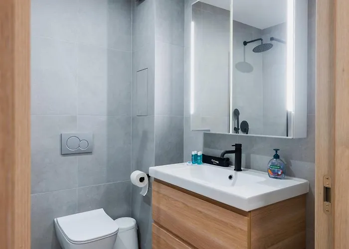 Apartment Modern And 1bd Flat With Balcony By Flat Mаnager *