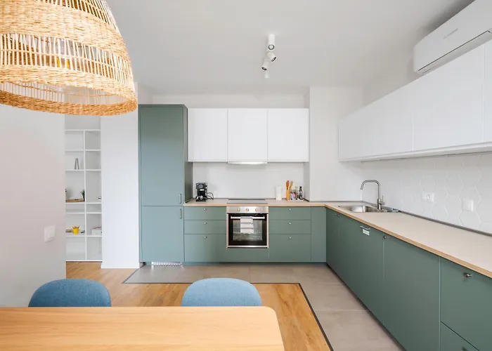 Modern And 1bd Flat With Balcony By Flat Mаnager Apartment