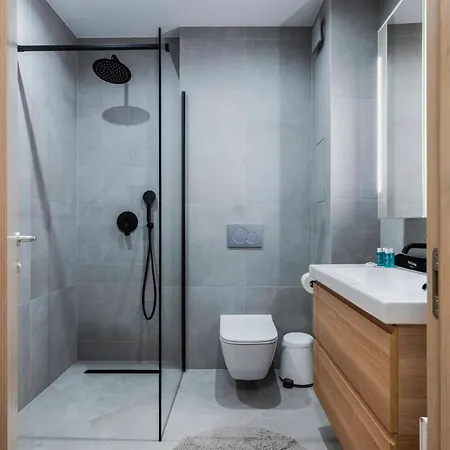 Modern&central 1bd Flat With Balcony By Flat Mаnager